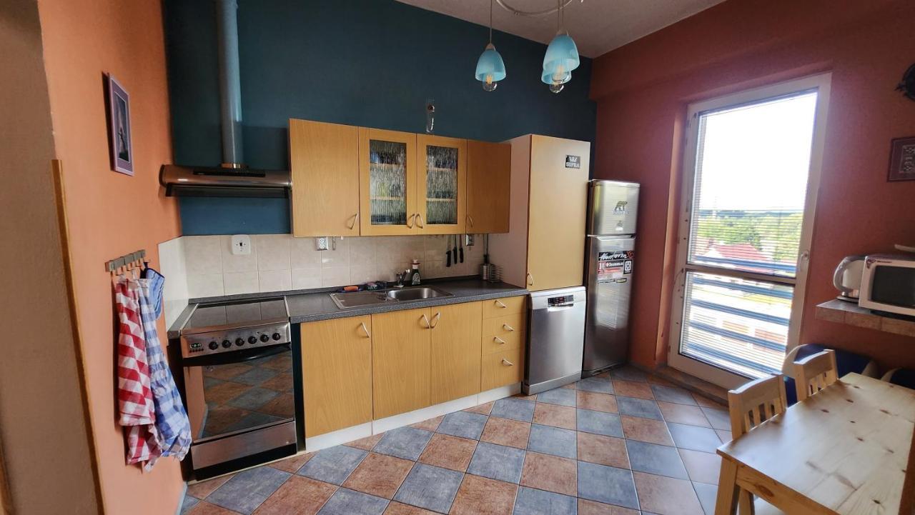 Suk 24 Apartment *
